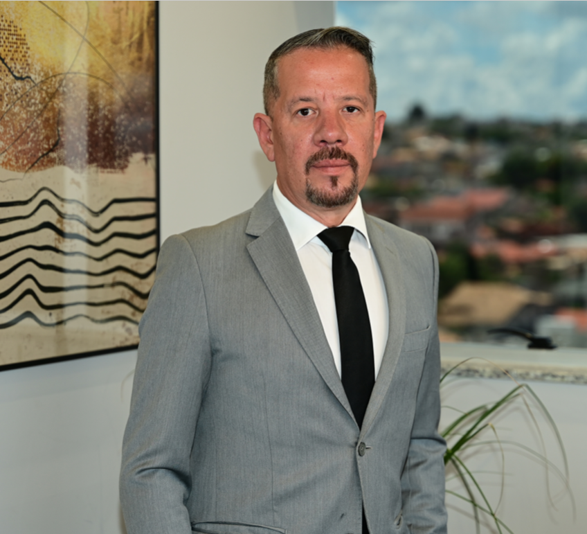 Retrato de Silvio Almeida